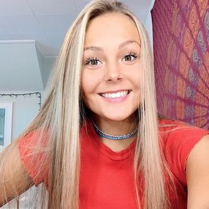 Meet your Posher, Mae